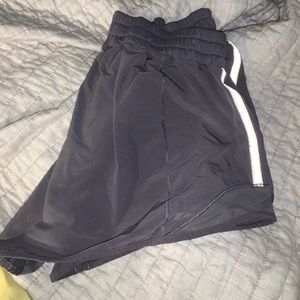 Lululemon Hotty Hot Short Reflective 2.5”